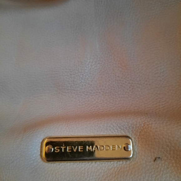 Purse - Picture 2 of 3